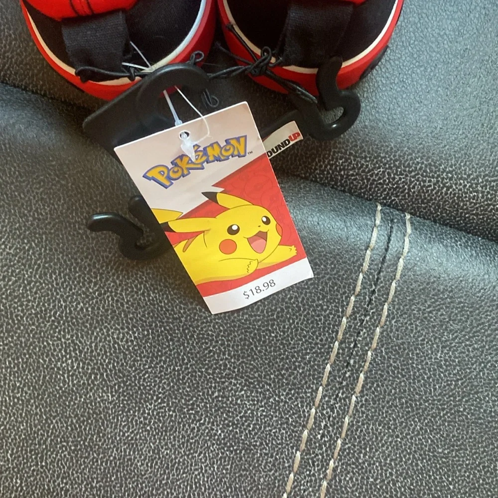 NWT Kids Unisex Pokémon sneakers 5 - Picture 3 of 6